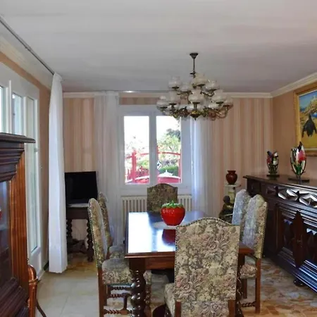 بيت للعطل Maison Pres De Pierre-Chatel Avec Vue Sur Le Lac *