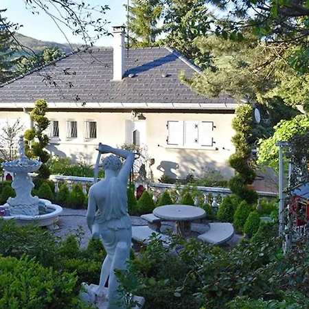 Maison Pres De Pierre-Chatel Avec Vue Sur Le Lac بيت للعطل *
