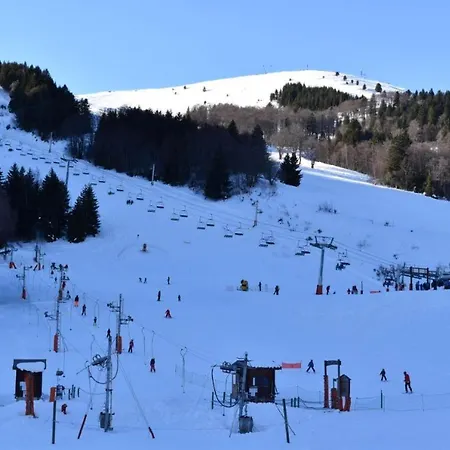 Maison Pres De Pierre-Chatel Avec Vue Sur Le Lac بيت للعطل